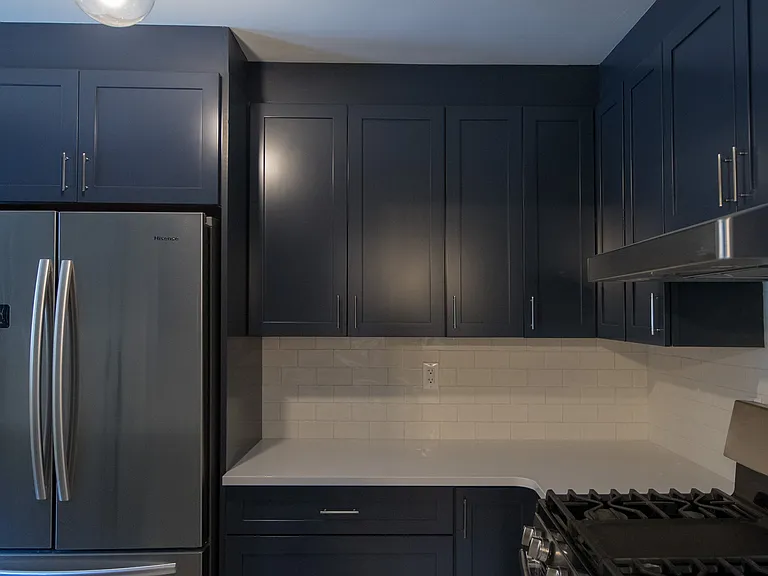 856 Bronson Ave — Photo 58