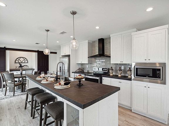 2nd image of 651 Mill Run Ave #221