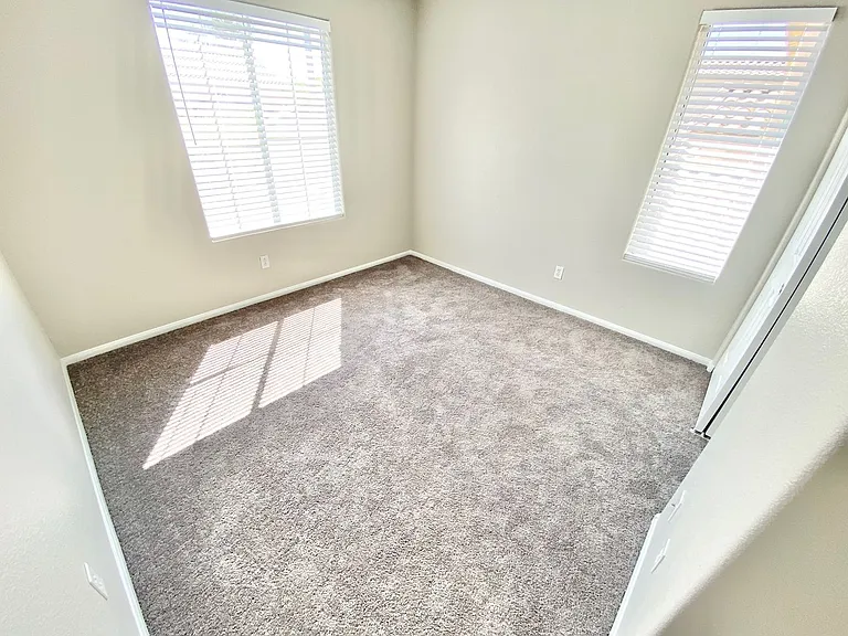 10435 Anacostia St — Photo 8