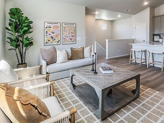 5th image of 1825 Bounty Dr #8