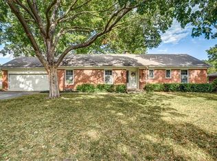 11908 Newbury Ln, Independence, MO 64052