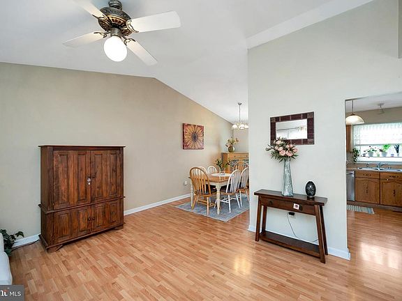 4th image of 7022 Soulier Ln