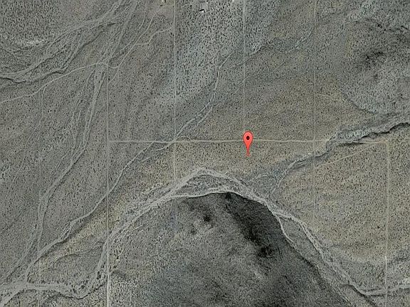 4th image of N Mead Dr