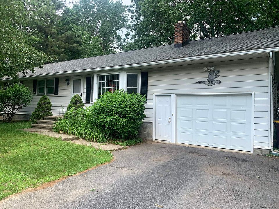 1st image of 23 Denkers Dr