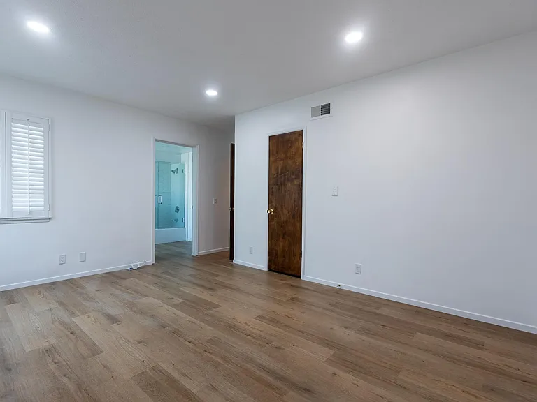 1855 Alpha St — Photo 16