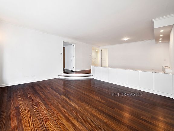 5th image of 525 E 80th St APT 8F