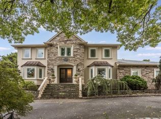22 Lorraine Dr, Pine Brook, NJ 07058