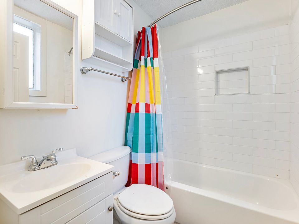 Ensuite bathroom
