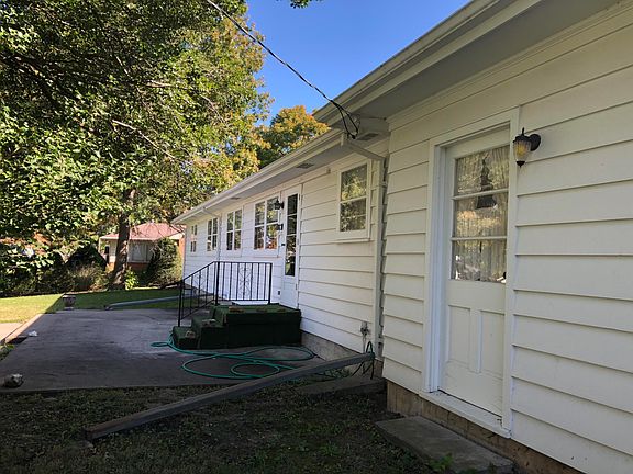 3rd image of 299 North Dr
