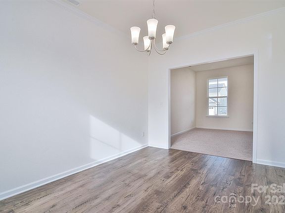 5th image of 105 Megby Trl