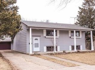 2509 N Frolic Ave, Waukegan, IL 60087