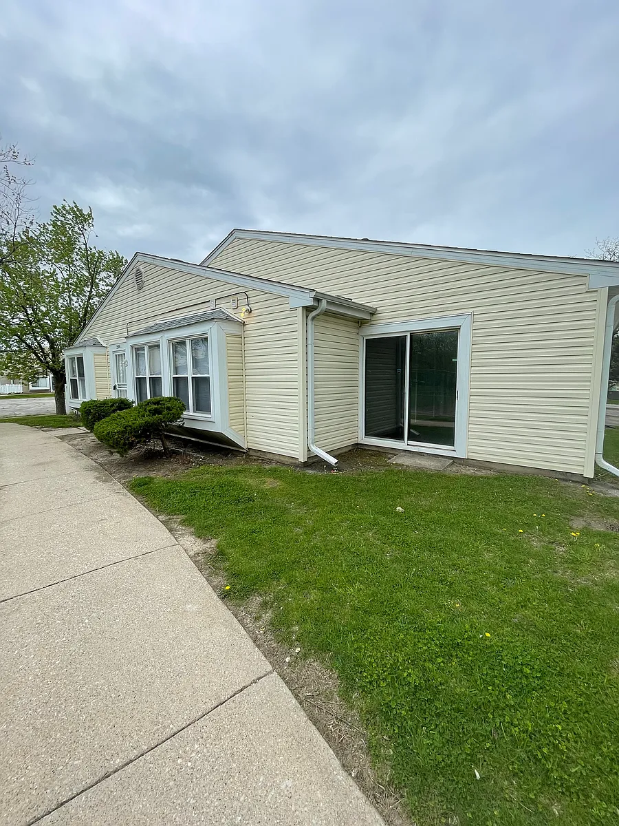 Building Photo - 2306 Windsor Ln