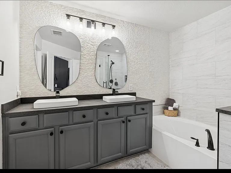 2653 Jacobson Dr — Photo 14