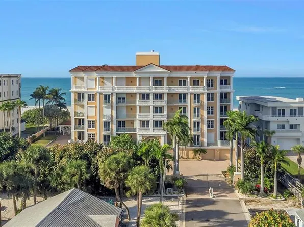 12200 1st St W APT 202, Treasure Island, FL 33706