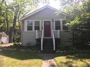 22830 Lake Way St, Farmington, MI 48336
