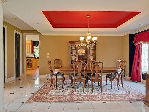 3rd image of 32 Dante Ct