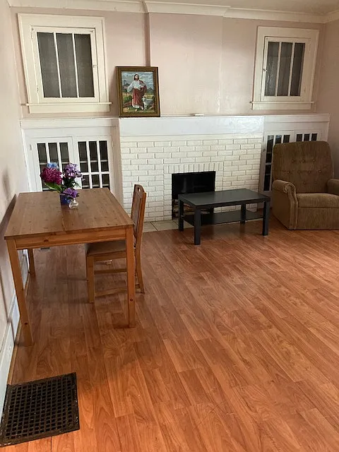 1 bed, 1827 sqft, $995 — Photo 1
