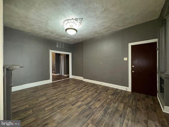 5th image of 114 Bayard St