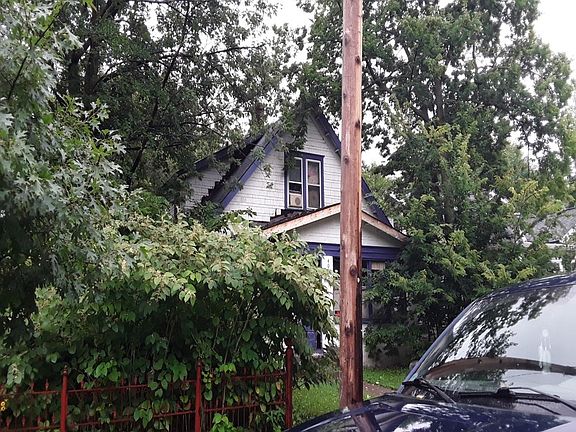 2nd image of 4019 41st Ave S