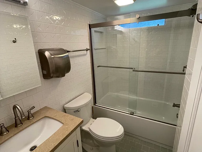 2125 Montford Ave — Photo 4
