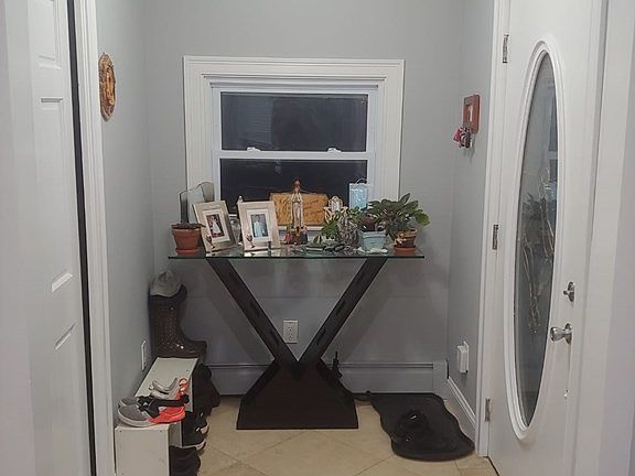 3rd image of 294 Reservoir Ave