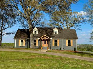 600 Lakeview Farm Rd, Florence, AL 35634