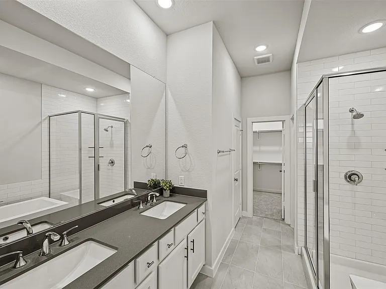 16631 Lake Austin St — Photo 20