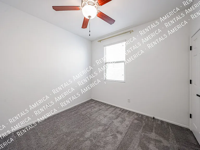 5211 W Leodra Ln — Photo 12