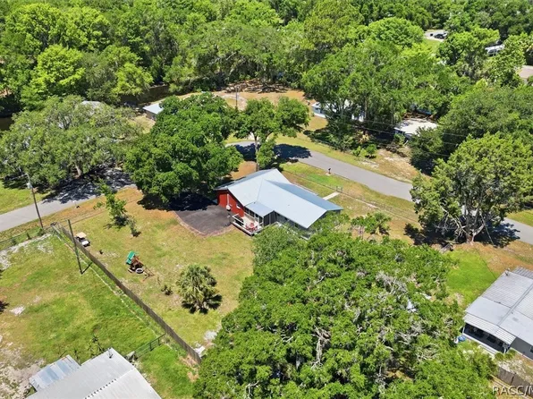 5515 S Bluegill Way, Floral City, FL 34436