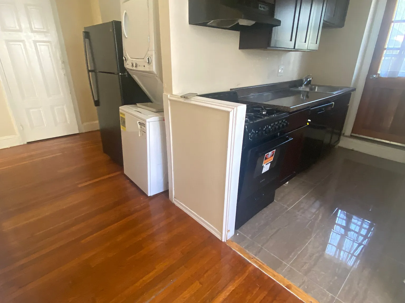 3723 Spring Garden St — Photo 1
