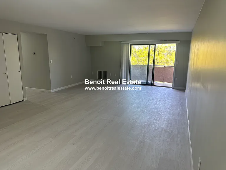 2500 Mystic Valley Pkwy #705 — Photo 6