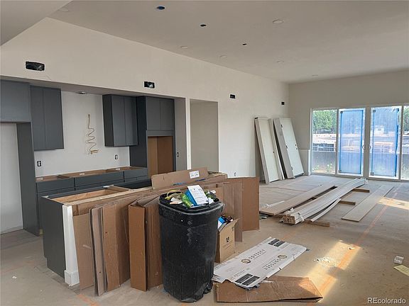 4th image of 625 Lombardi Circle