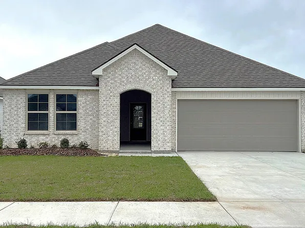 113 Lake Ridge Dr, Broussard, LA 70518