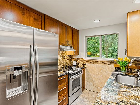 5th image of 8011 145th Avenue NE