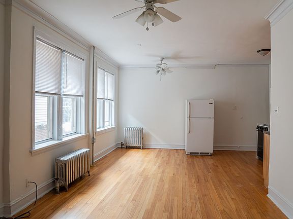 4th image of 4801 N Fairfield Ave #4807-35