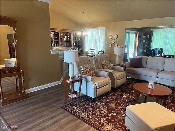 3rd image of 12153 Nutmeg Ln