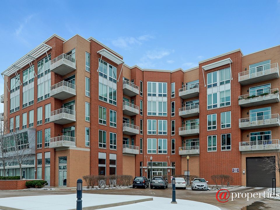 Exterior photo of building