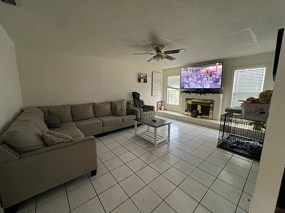 2nd image of 538 Lola Ln