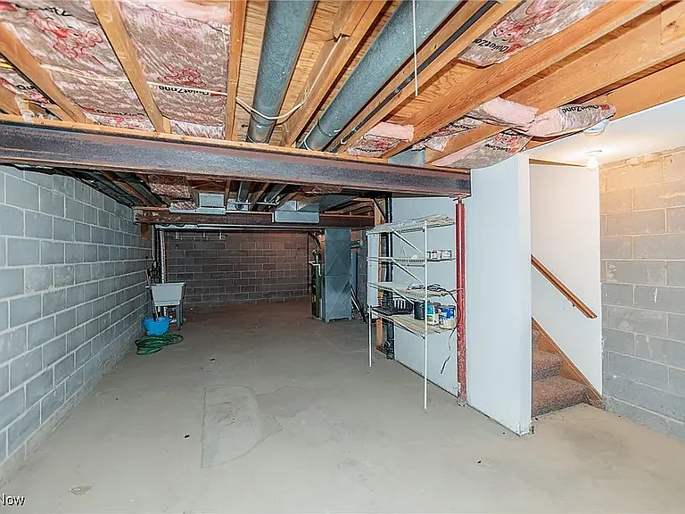 19021 Abby Ave — Photo 12
