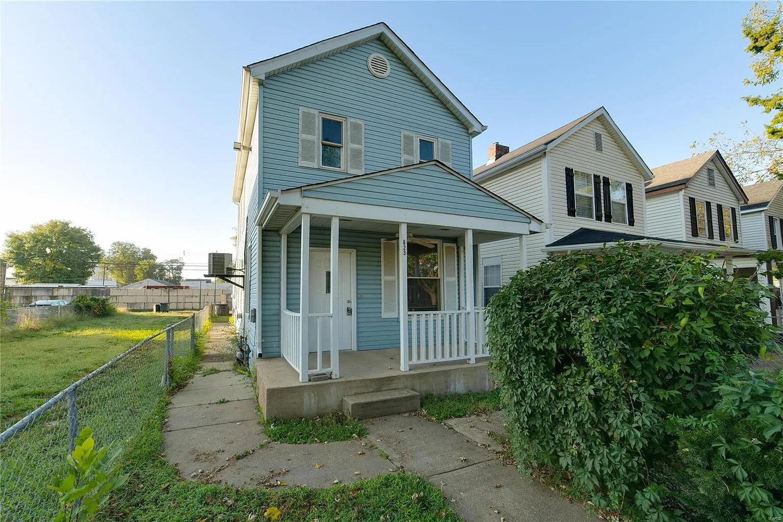 623 Benton St photo 1