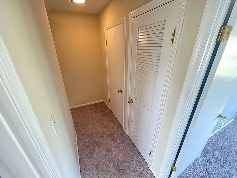 4746 Champion Ct — Photo 20