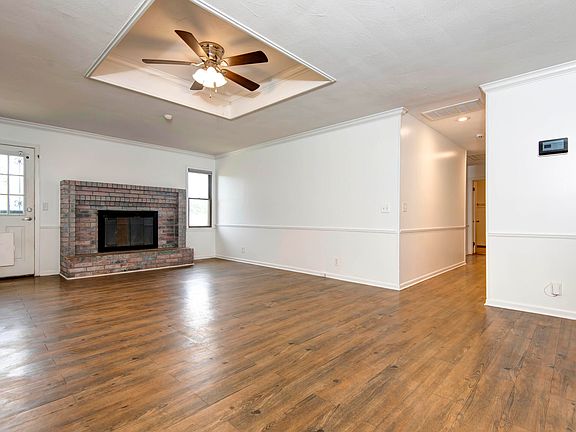 5th image of 3840 S Cottage Avenue