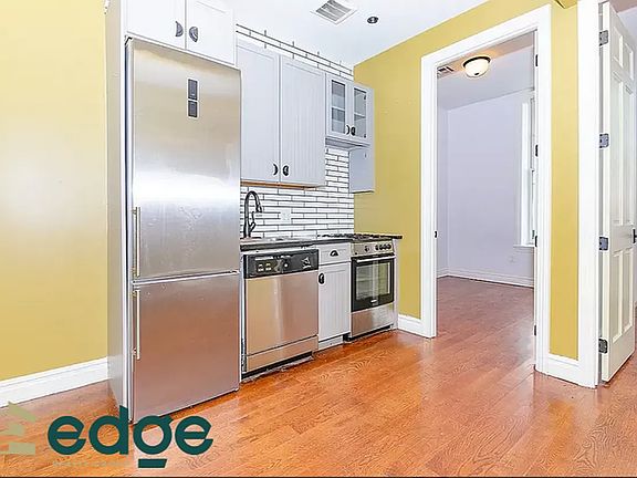 4th image of 236 Meserole St APT 1F