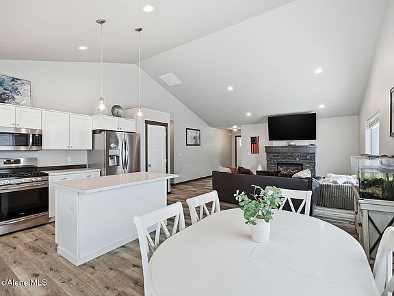 4th image of 5830 W Irish Dr