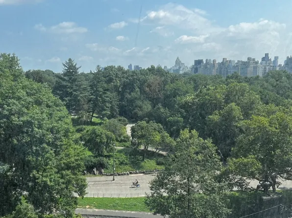 116 Central Park South image 1 of 3