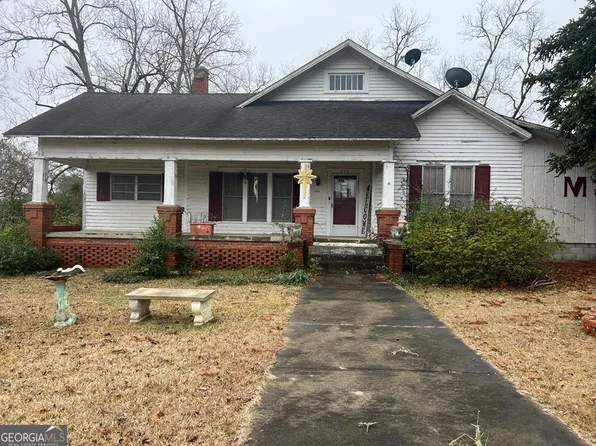 413 W Main St, Uvalda, GA 30473