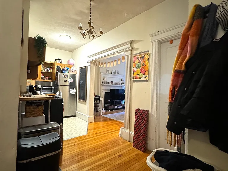 235 Harvard Ave #5 — Photo 7