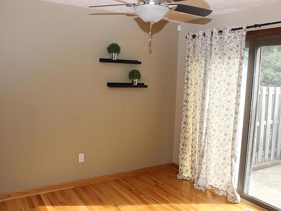 4th image of 176 Nottingham Ct