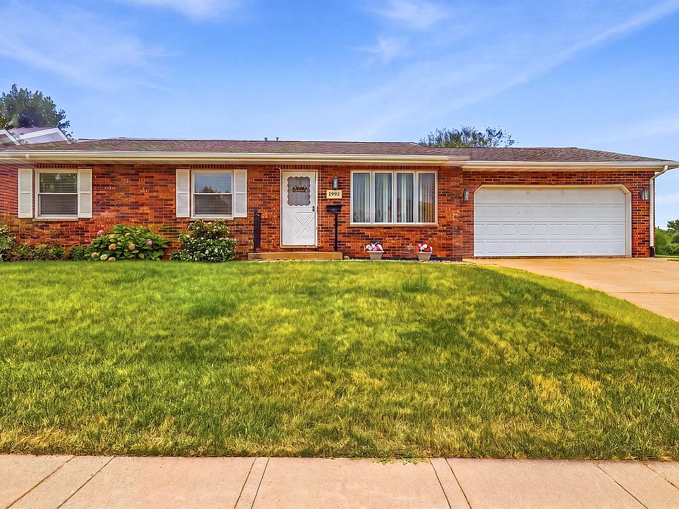 1st image of 4944 Long View Dr