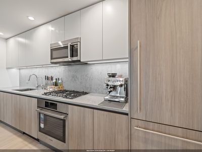 155 Bay St Unit 2706, Jersey City, NJ, 07302
